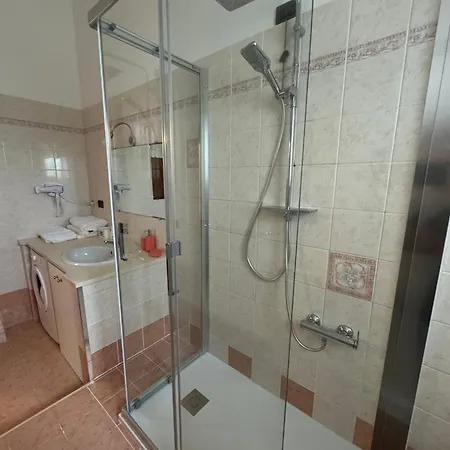 La Vie En Rose 산타마리아데그리안젤리