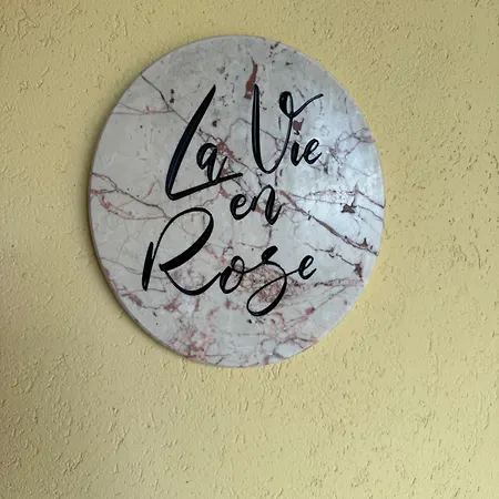 La Vie En Rose 산타마리아데그리안젤리
